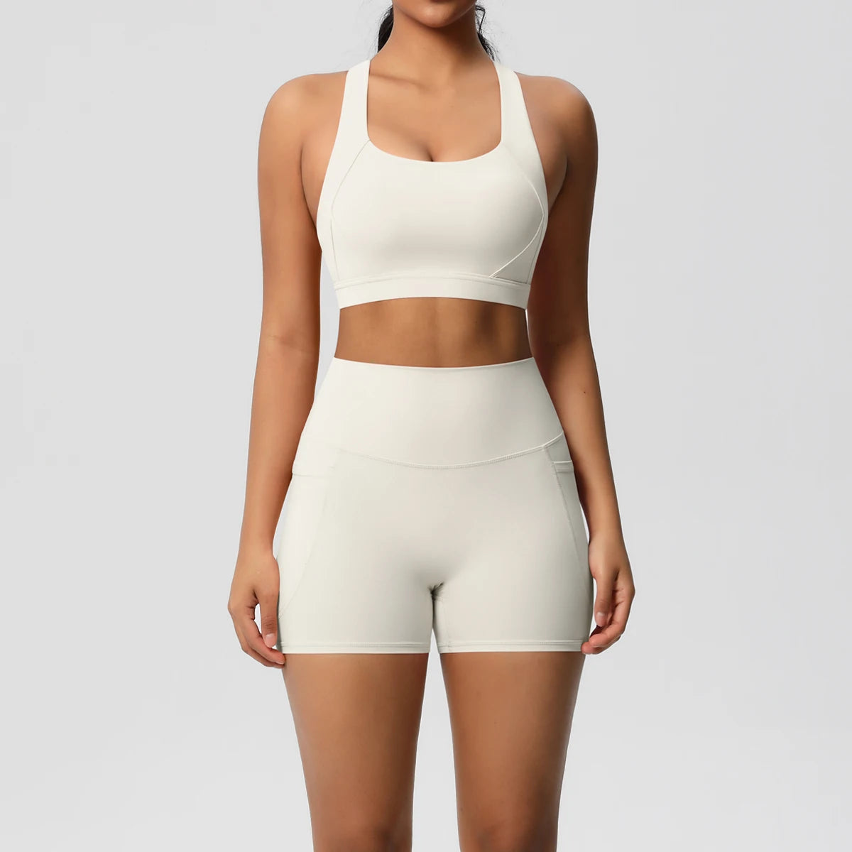 Ensemble de sport ZayaFit – Short taille haute & brassière croisée
